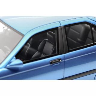 BMW E36 M3 BLUE 1995 OttO mobile 1:18 Resinemodell (Türen, Motorhaube... nicht zu öffnen!)